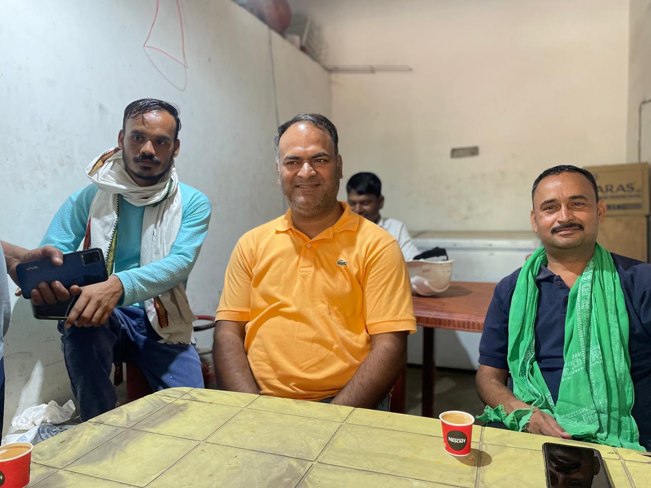 Conversation with local workers from different parties